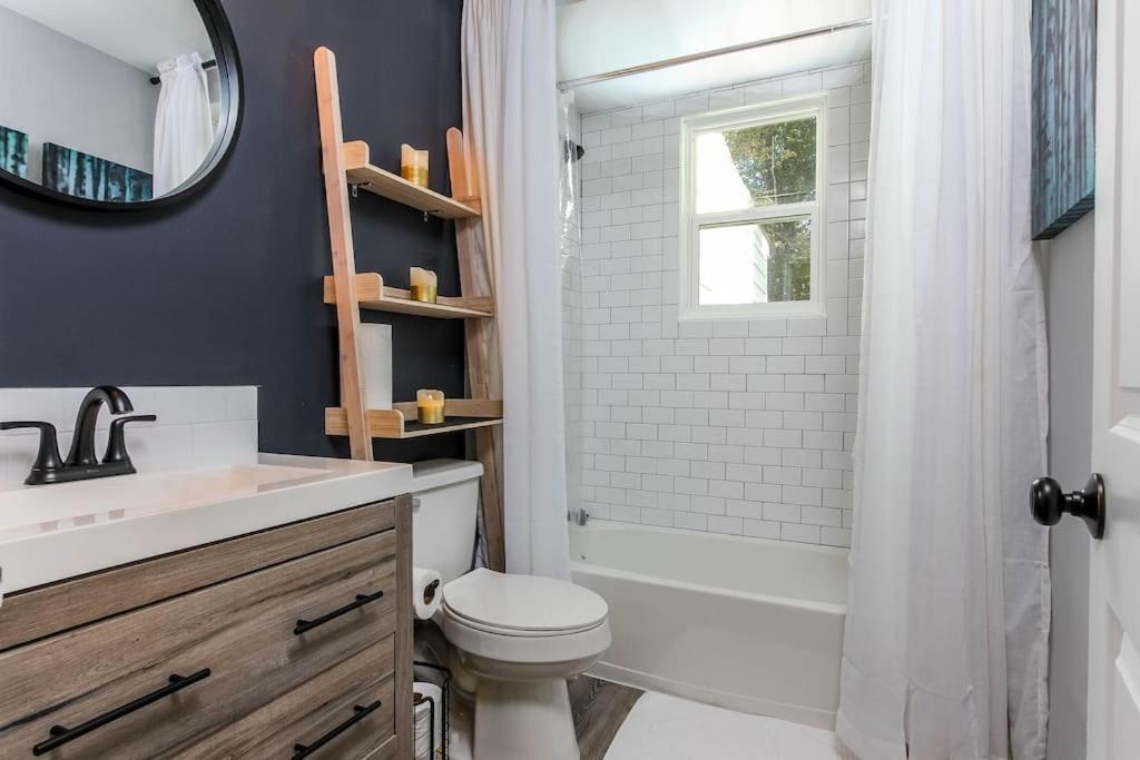 West End Bungalow Perfect To Work, Play, & Escape Atlanta Extérieur photo